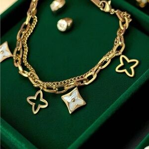 Fashion unbranded Stainless Steel 4 leaf clover bracelet